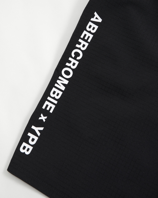 ypb motionvent training shorts, Black view 2